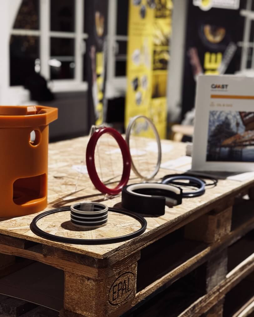 Mobile antico con pianta